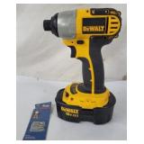 Dewalt 18v 1/4' Impact Driver W/ Charger