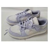 Nike Womens Dunk Low Shoes Size 8.5