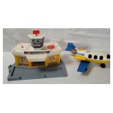 Fisher Price Little People Airport W/ Plane