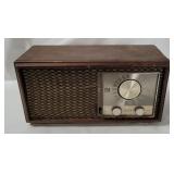 Zenith Tabletop Radio Model M73j
