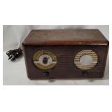Wilcox Gay Tabletop Radio 6ac5