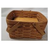 Longaberger Cake Basket W/ Riser