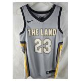 Cleveland Cavs Lebron James Jersey Size M