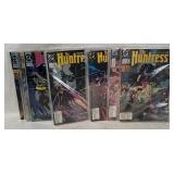 21 The Huntress Comics #1-8, 13, 17-19