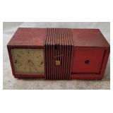 Airline Tube Clock Radio Gsl-1581m
