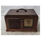 Philco Tabletop Tube Radio 40-120