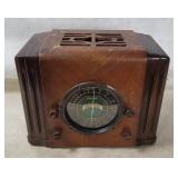1930's Silvertone Tube Radio Model 7172
