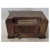 1942 Philco Tabletop Tube Radio 42-321
