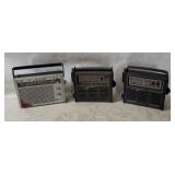 3 General Electric Am/ Fm Radios