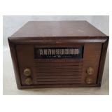 1940's G E Tube Radio Model 303