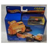 Hot Wheels Crash Test Mini Playset