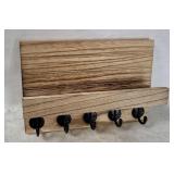 Lwenki Hey Holder W/ 10' Shelf