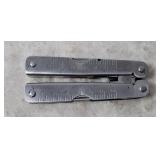 Multi-tool Pocket Knife
