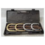 Spalding Steel Horseshoes Set W/ Case