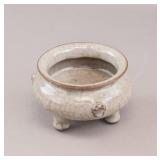 Chinese Ge Ware Porcelain Crackle Tripod Censer