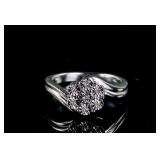 Sterling Silver 7 Diamonds Ring RV$240