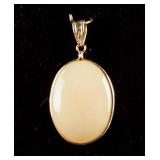 11.00ct Opal Pendant RV$400