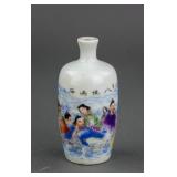 Chinese Famille Rose Porcelain Snuff Bottles