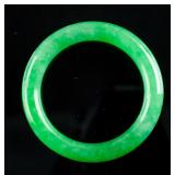 Very Fine Emerald Green Jadeite Carved Bangle