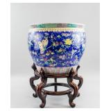 Chinese Famille Rose Porcelain Jar Qianlong Mark