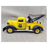 Small tow truck