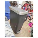 Trash can 24x10x17