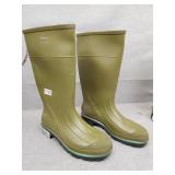 Size 12 new rubber boots