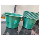 9 plastic side planters with swivel hooks