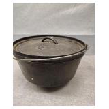Lodge cast Dutch oven