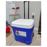 Wheeled cooler 20x16x19