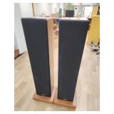 Pair of RCA Tower speakers two big ones are blown