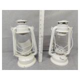 Two lanterns one is swallow other one is no name