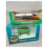 Flare box and tanker truck toys