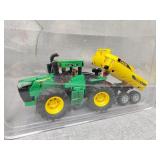 John Deere made from building blocks