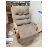 Cloth lift chair