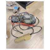 Small electric hoist