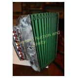 Magnus accordin (squeeze box )