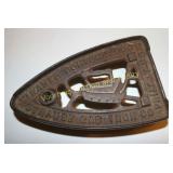 Strause Gas Iron Co iron trivet
