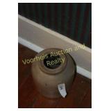 Wax sealing stone jar