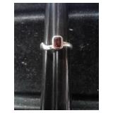SZ.6.5 STERLING SILVER GARNET RING 2.7GRAMS
