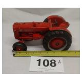 ERTL INTERNATIONAL TRACTOR