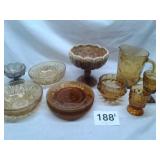 SELECTION. OF GOLD GLASSWARE, 4 PLATES, 2 BOWLS