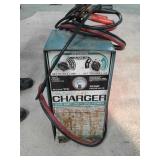 BATTERY CHARGER