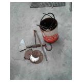 HAND AUGER:BLADES:MOTOR OIL CAN