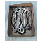 FASHION BEADED NECKLACES