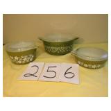 GREEN PYREX DISHES