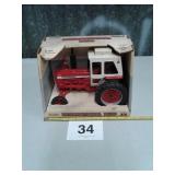 INTERNATIONAL 1456 TRACTOR