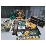 COLLECTION OF GREEN BAY PACKERS ITEMS -