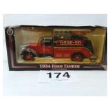 SNAP ON 1934 FORD TANKER