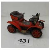 VTG TOY TIN CAR 1901 MODEL NO DRIVER - UNTESTED